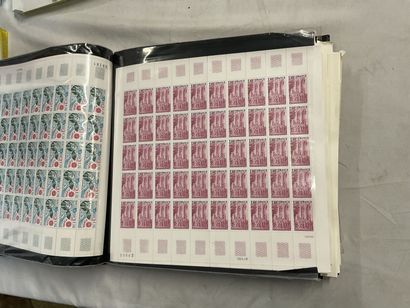 1 Album Faciale - Année 1979 : Timbres de...