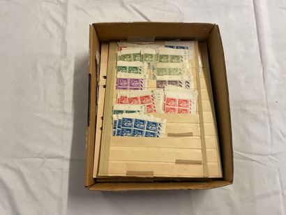 1 Carton Coin datés : Important lot de coins...