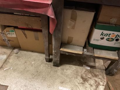 Cartons Divers : Important lot de timbres,...