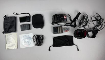 [CAMERAS] 
Set of two digital cameras:
Canon...