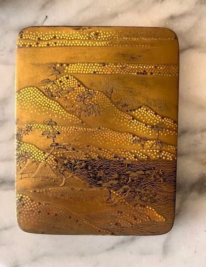 JAPAN, 19th century
Lacquer box with mountain...