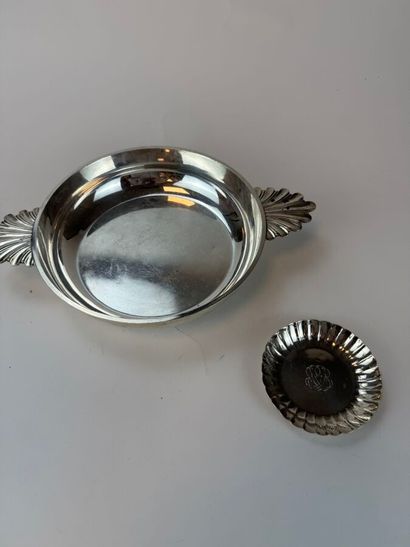 PUIFORCAT
A bowl with two palmette-shaped...