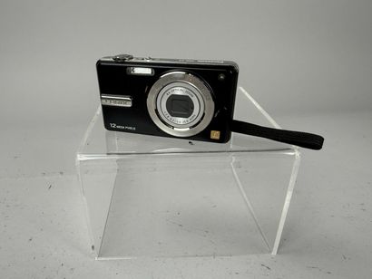 [CAMERAS] 
Set of five Panasonic digital...