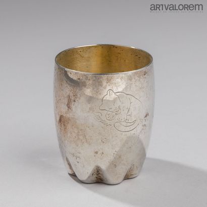 CARTIER 
925°/°° silver cup with napkin-pleats,...