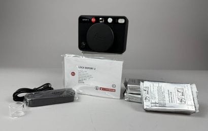 [ LEICA ]
Leica Sofort 2 camera with film,...