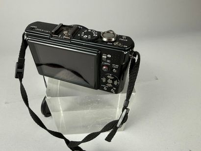 [ LEICA ]
Leica D-Lux 4 digital camera, including...