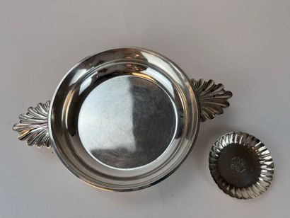 PUIFORCAT
A bowl with two palmette-shaped...
