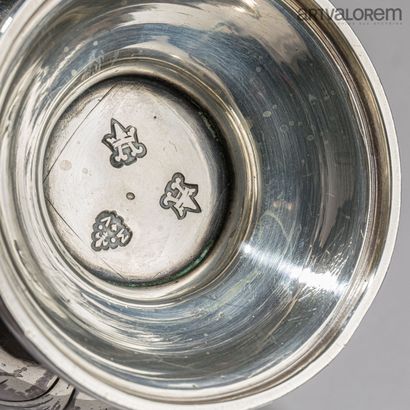 Timbale en argent 950°/°° de forme tulipe,...