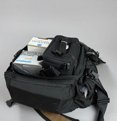 [PHOTOGRAPHIC ACCESSORIES] 
Assorted film...
