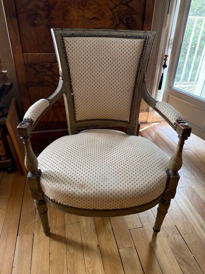 Four cabriolet chairs in gray-lacquered wood,...