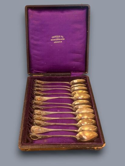 Set of twelve vermeil teaspoons. 
Minerva...