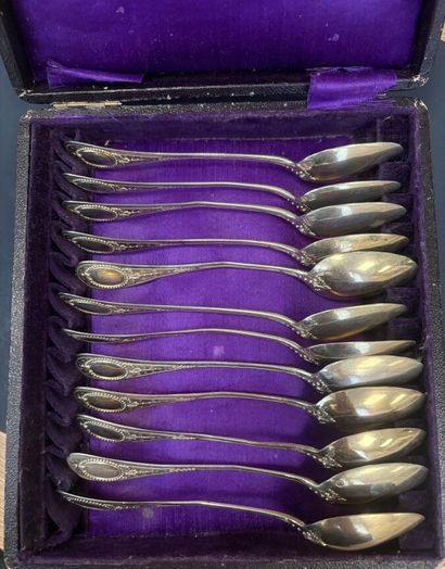 Set of twelve vermeil teaspoons. 
Minerva...