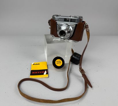[CAMERAS] 
Set of five assorted cameras,...