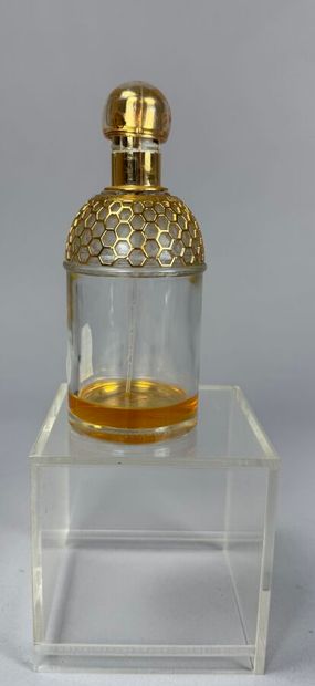 GUERLAIN (1990-2000) 
Lot comprenant quatre...