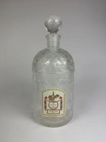 GUERLAIN
- Deux flacons modèle disque, Eau...
