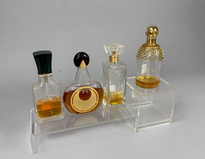 GUERLAIN (1990-2000) 
Lot comprenant quatre...