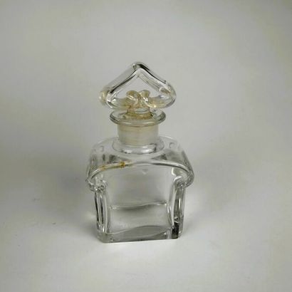 GUERLAIN
- Deux flacons modèle disque, Eau...