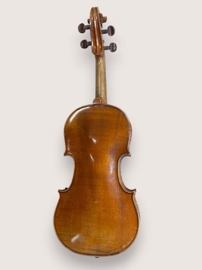 Violon d'enfant.
Avec 2 archets.
Dans étui...