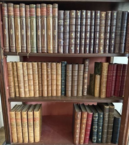 ÉPOQUE XIXE - XXE SIÈCLE
Ensemble de livres...