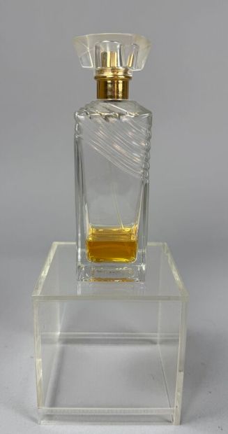 GUERLAIN (1990-2000) 
Lot comprenant quatre...