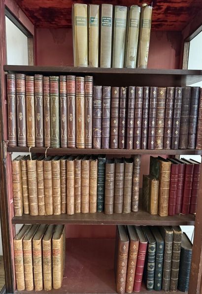 ÉPOQUE XIXE - XXE SIÈCLE
Ensemble de livres...