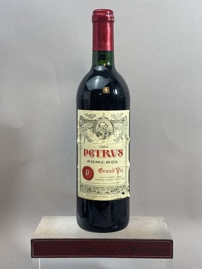 1 Bouteille, PETRUS 1989 - Pomerol 

Étiquette...