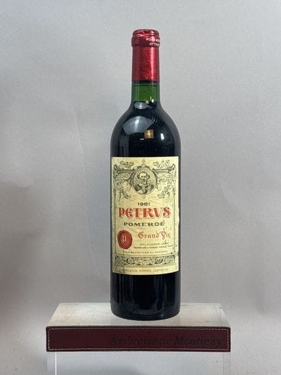 1 Bouteille, PETRUS 1981 - Pomerol 

Etiquette...