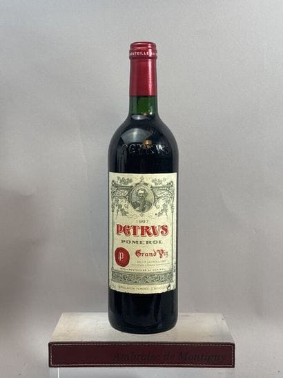 1 Bouteille, PETRUS 1997 - Pomerol 

Étiquette...