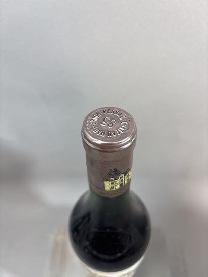 1 Bouteille, Château HAUT BRION 1983 - 1er...