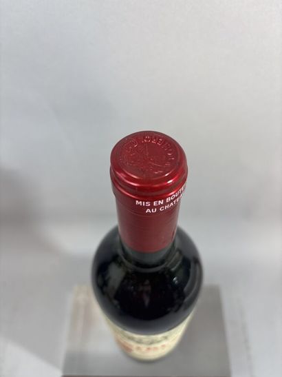 1 Bouteille, PETRUS 1987 - Pomerol 
Étiquette...