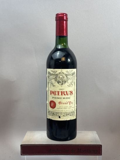 1 Bouteille, PETRUS 1987 - Pomerol 

Étiquette...