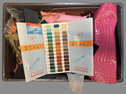 [LEATHER HANDLE]
Lot of leather scraps, including...