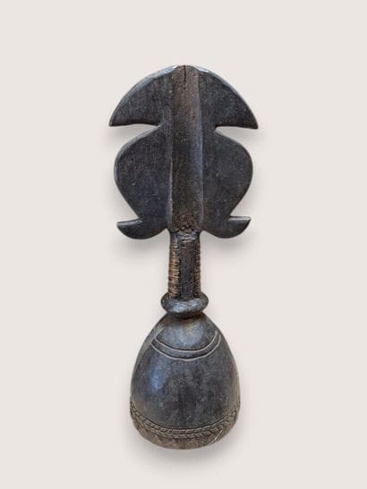 [AFRICAN ART]
Set consisting of: 
- Large...