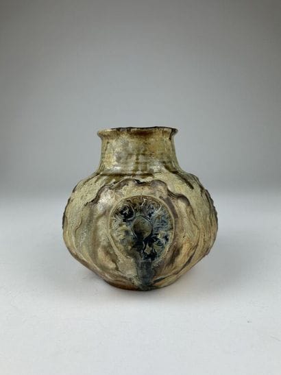 [CERAMICS]
Set of three ceramics comprising:...