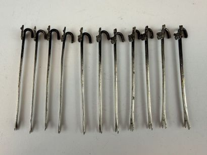 [SILVERWARE]
800°/°° silver set consisting...