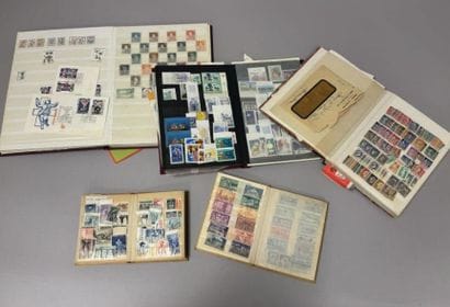 [STAMPS]
Set of 5 stamp albums and loose...