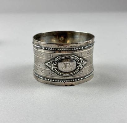 Three 950°/°° silver napkin rings.
Weight:...
