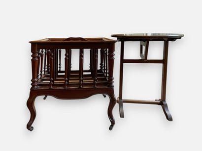 Set of two pieces of furniture including:
-...