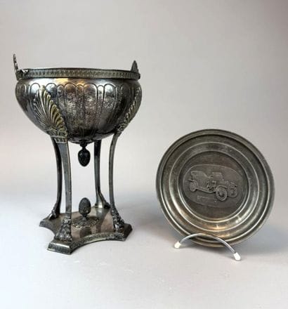 [Silver plated metal]
Silver plated metal...