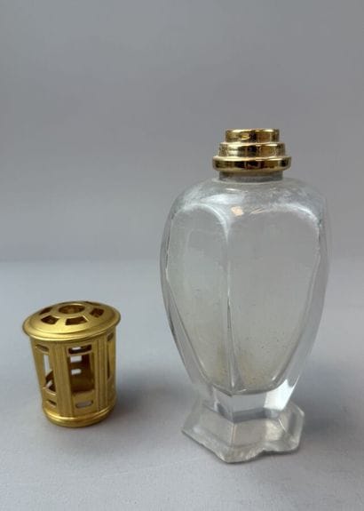 [PERFUME BOTTLES]
Set of 3 bottles including:...