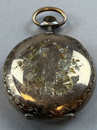Set of two watches consisting of: 
- An 800°/°°...