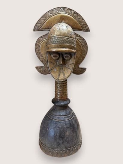 [AFRICAN ART]
Set consisting of: 
- Large...