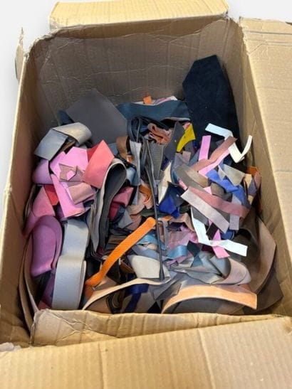[LEATHER HANDLE]
Box containing assorted...