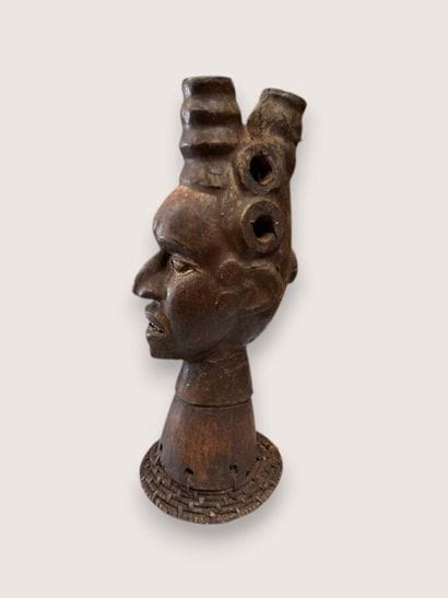 [AFRICAN ART]
Set consisting of: 
- Large...