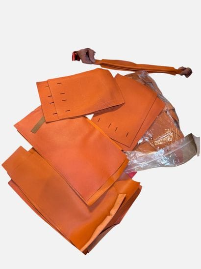 [LEATHER HANDLE]
Box containing assorted...