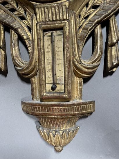 PARIS - 18TH CENTURY
Carved and gilded wooden...