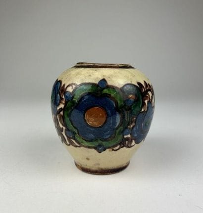 [CERAMICS]
Set of three ceramics comprising:...
