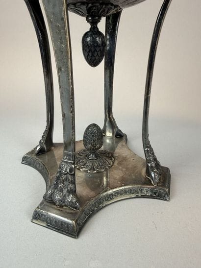 [Silver plated metal]
Silver plated metal...