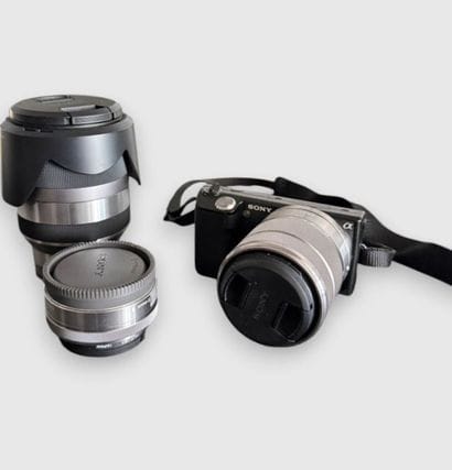 SONY
NEX 5 series digital camera.
With three...