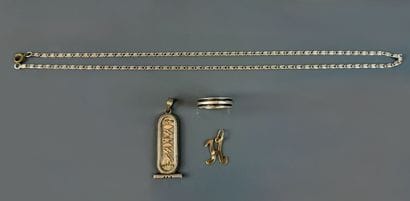 800°/°° silver set consisting of: 
- A double-spiral...